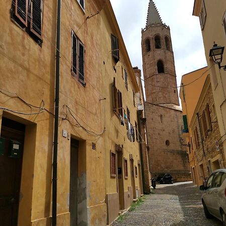 Casa Vacanza Il Campanile Alghero Exterior photo